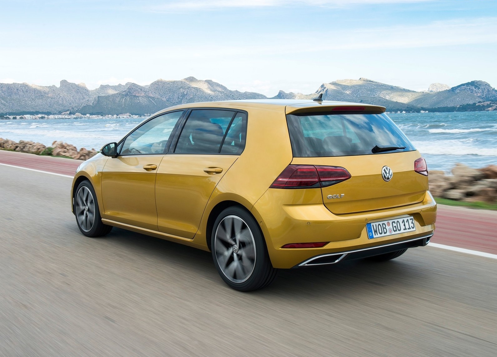 https://www.whatcar.lv/cars/Volkswagen/Golf hečbeks/509fa9c03b2527aac6c5806d208c060f.jpg